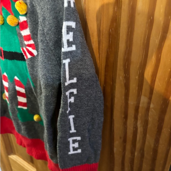 Christmas Elf  sweater (toddler 4T) - Picture 3 of 4